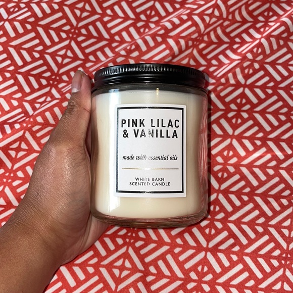 Pink Lilac & Vanilla White Barn Candle
